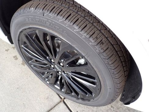 New 2026 Lincoln Corsair Premiere image 10