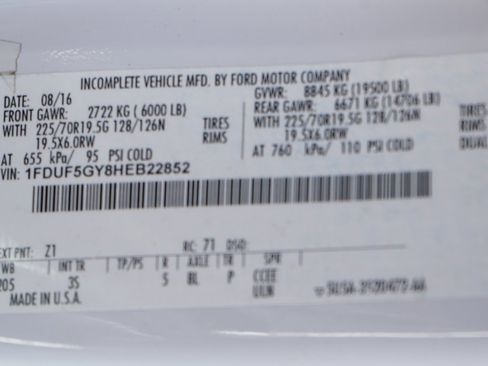 Used 2017 Ford F550 2WD Regular Cab Super Duty image 49