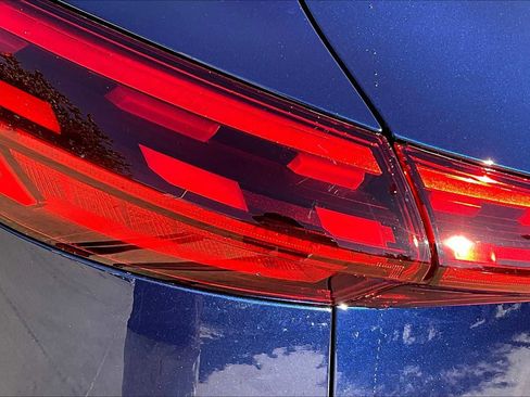 New 2025 Audi Q5 Premium Plus image 14