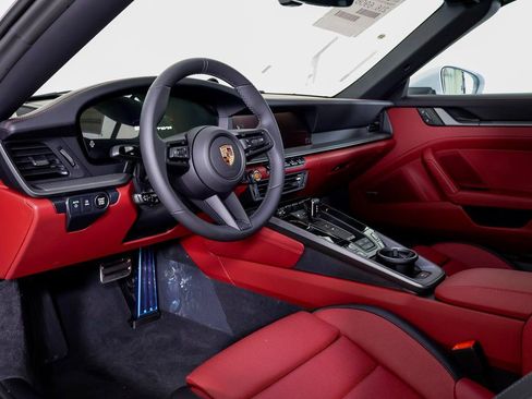 New 2026 Porsche 911 Carrera image 4