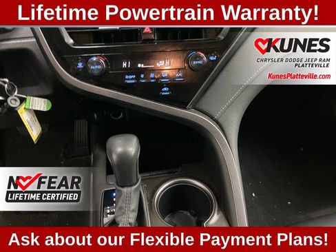 Used 2024 Toyota Camry SE image 22