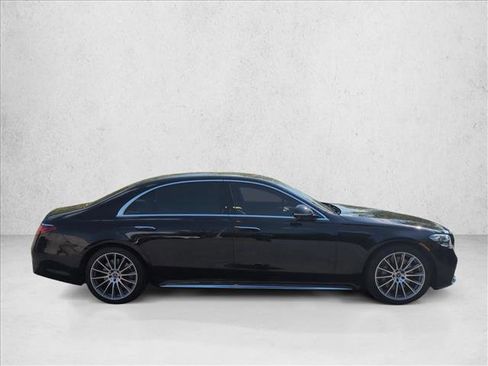 Used 2021 Mercedes-Benz S 580 4MATIC Sedan image 4