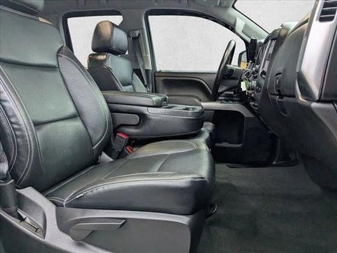 Used 2018 Chevrolet Silverado 1500 LT w/ All Star Edition image 23