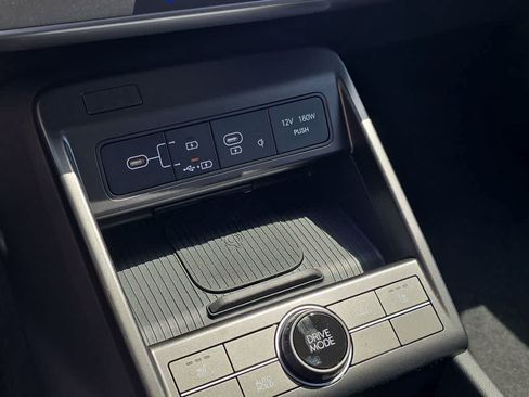 New 2026 Hyundai Kona SEL Premium FWD image 32