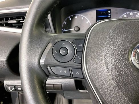 Used 2025 Toyota Corolla SE w/ Convenience Package FWD image 23