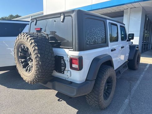 Used 2019 Jeep Wrangler Unlimited Sport S image 7