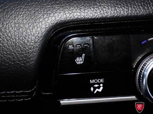 Used 2025 Honda Pilot EX-L image 7