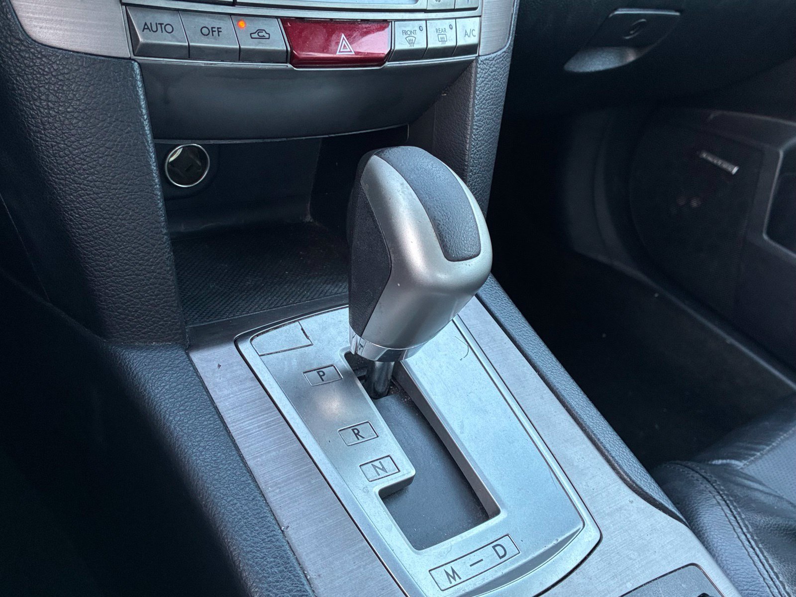 Used 2012 Subaru Legacy 2.5i Limited AWD/4WD image 10