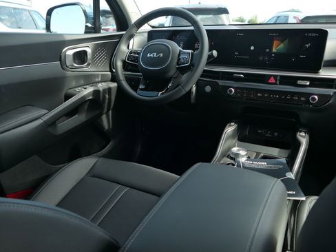 New 2025 Kia Sorento EX image 23
