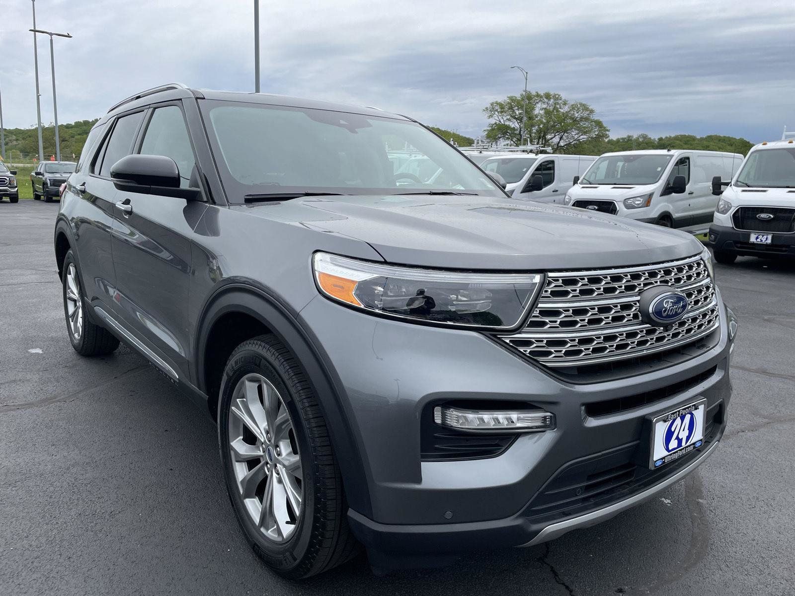 Used 2024 Ford Explorer Limited w/ Equipment Group 301A AWD/4WD image 7