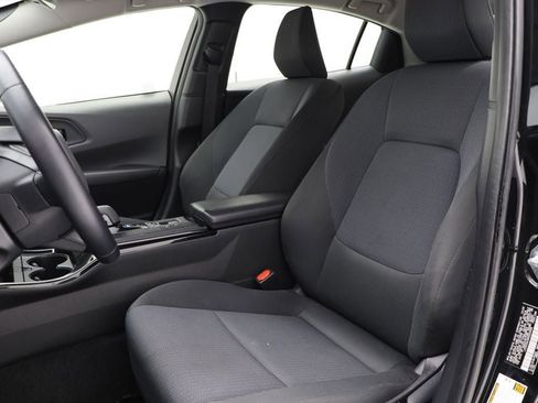 Used 2024 Toyota Prius LE image 16