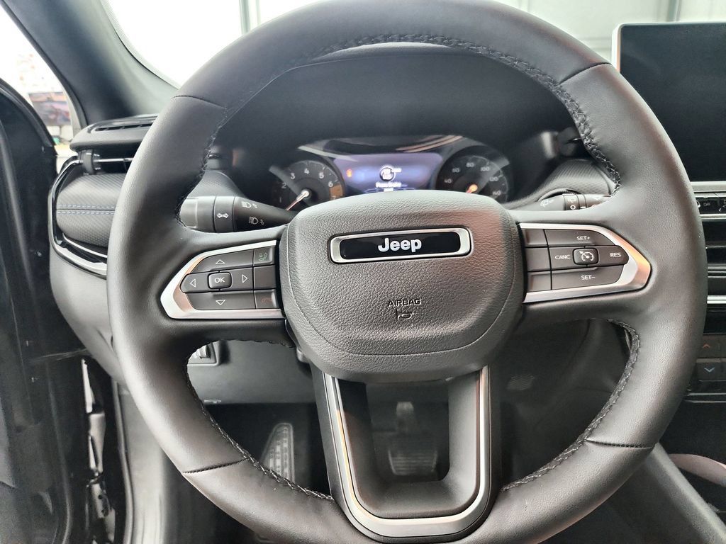 New 2026 Jeep Compass Latitude AWD/4WD image 21