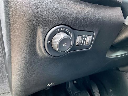 Used 2025 Jeep Compass Limited w/ Elite Group AWD/4WD image 32