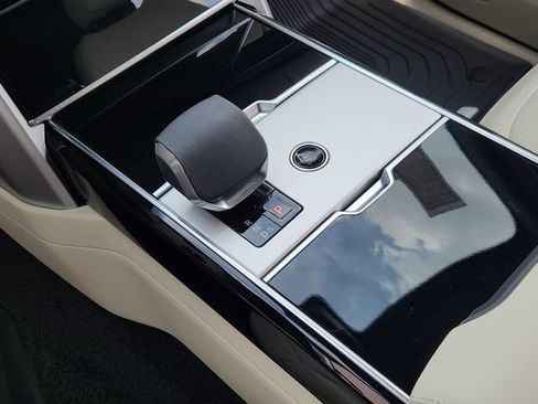 New 2026 Land Rover Range Rover SE AWD/4WD image 19