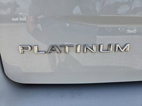 Certified 2025 Ford Expedition Platinum AWD/4WD image 17