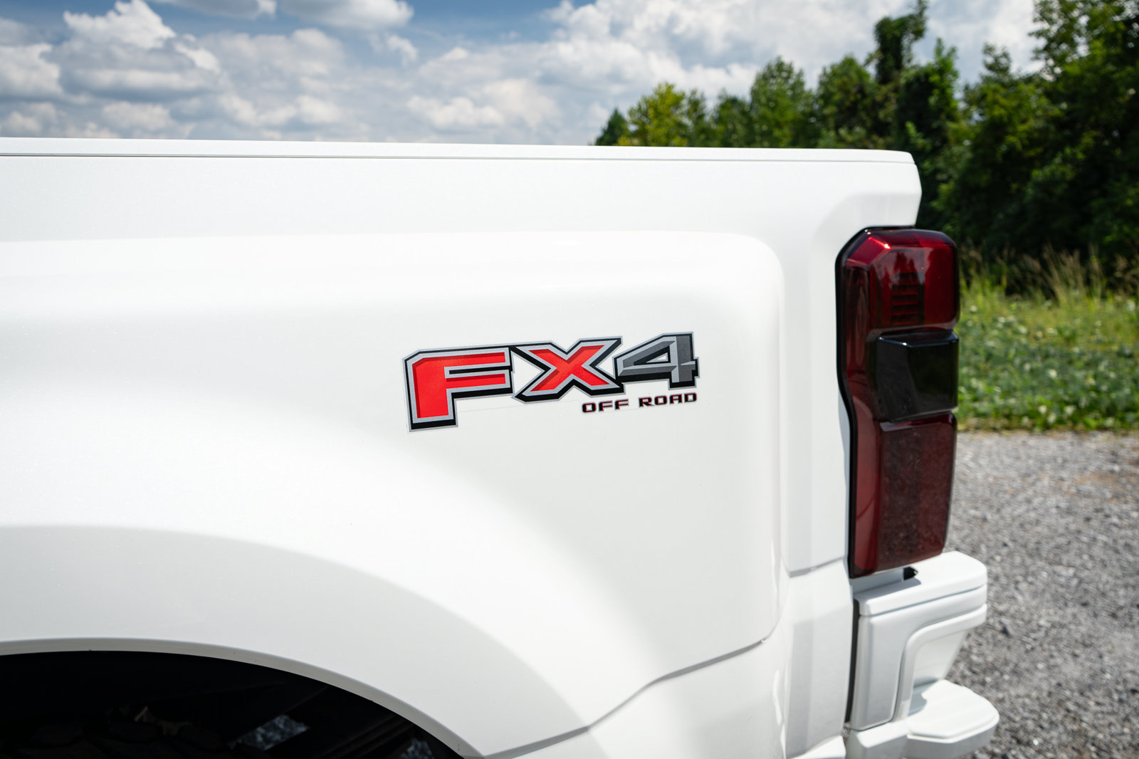 Used 2024 Ford F450 Platinum w/ FX4 Off-Road Package AWD/4WD image 19