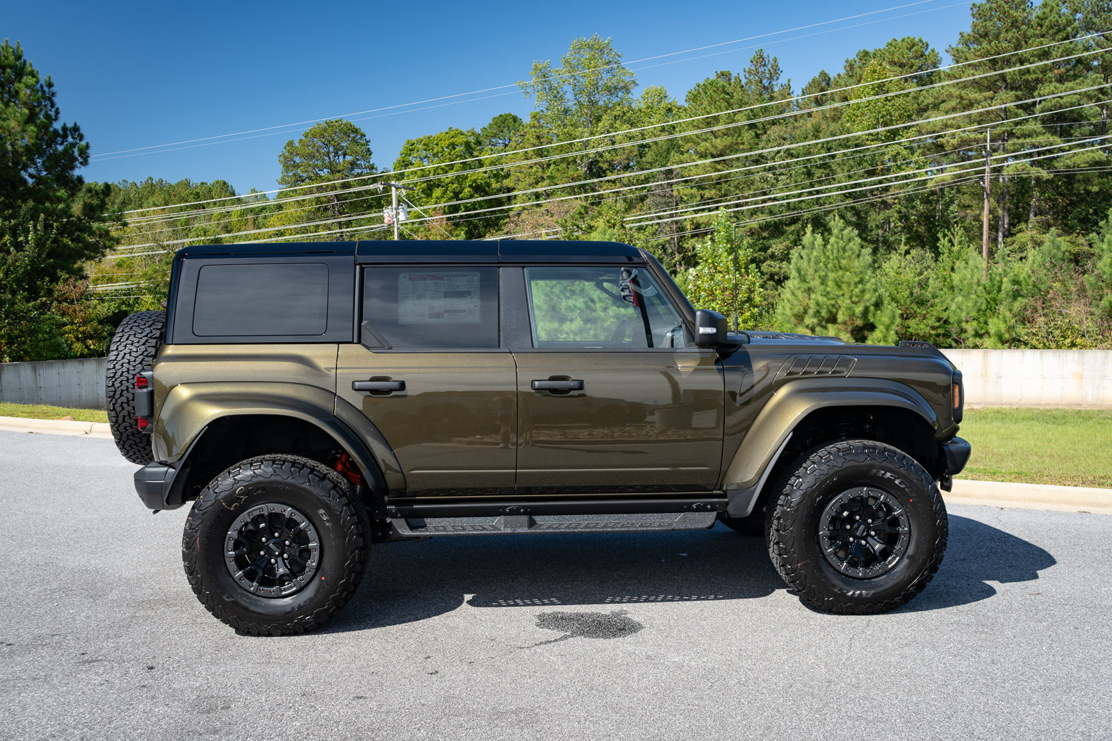 New 2026 Ford Bronco Raptor w/ Interior Carbon Fiber Pack AWD/4WD image 24