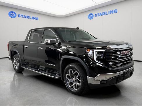Used 2024 GMC Sierra 1500 SLT AWD/4WD image 13