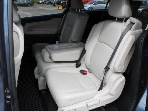 Certified 2026 Honda Odyssey EX-L image 18
