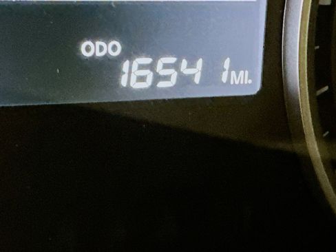 Used 2024 Nissan Kicks S image 18