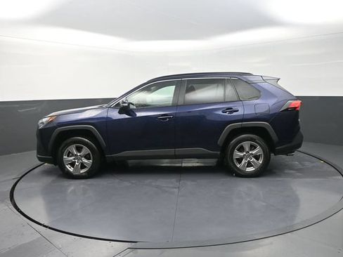 Used 2025 Toyota RAV4 XLE AWD/4WD image 4