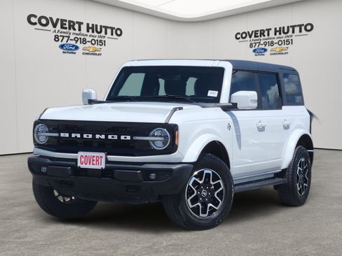 Used 2024 Ford Bronco Outer Banks AWD/4WD image 1