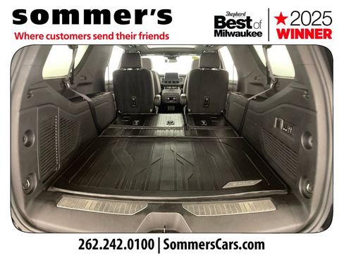 Used 2023 Chevrolet Suburban Z71 w/ Luxury Package AWD/4WD image 29