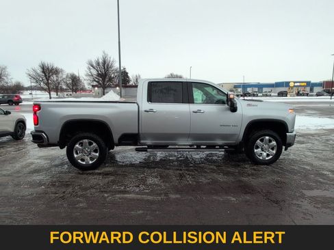 Used 2023 Chevrolet Silverado 3500 LTZ image 8