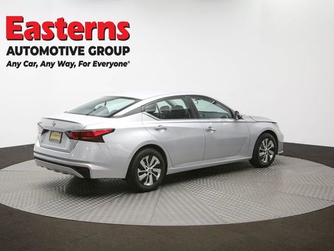Used 2023 Nissan Altima 2.5 S FWD image 40
