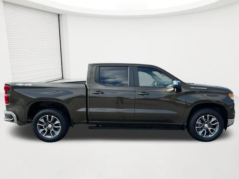 Used 2023 Chevrolet Silverado 1500 LT image 4