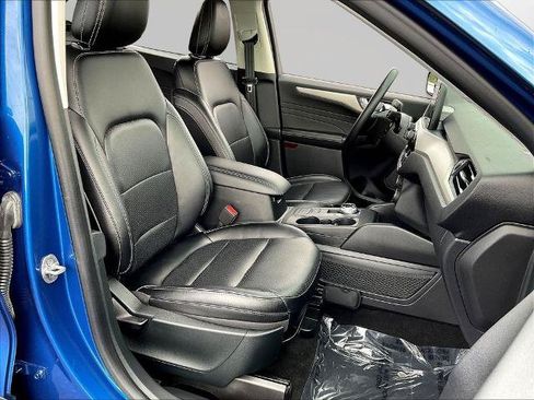Certified 2022 Ford Escape SEL AWD/4WD image 29