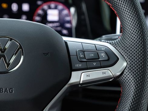 New 2026 Volkswagen GTI SE FWD image 59