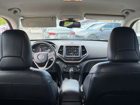 Used 2016 Jeep Cherokee Limited AWD/4WD image 8