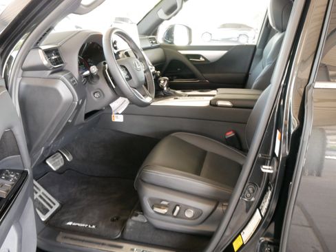 Used 2026 Lexus LX 600 F Sport w/ Accessory Package (Z1) AWD/4WD image 4