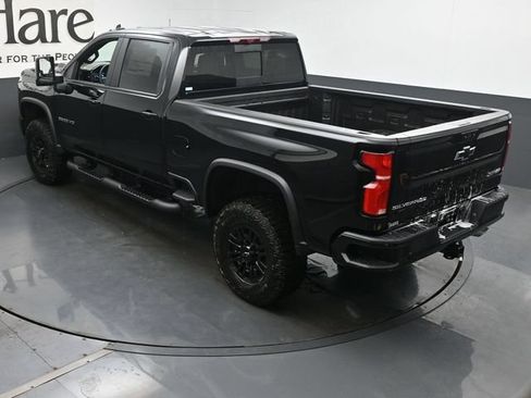 New 2026 Chevrolet Silverado 2500 ZR2 AWD/4WD image 19