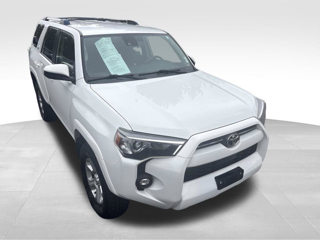 Used 2022 Toyota 4Runner SR5 AWD/4WD image 2