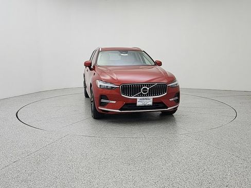 Used 2022 Volvo XC60 T8 Inscription AWD/4WD image 2