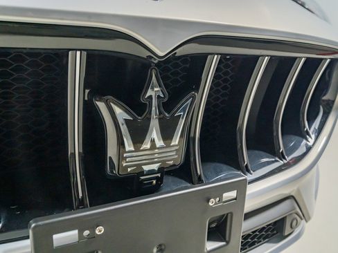Used 2024 Maserati Grecale GT image 36