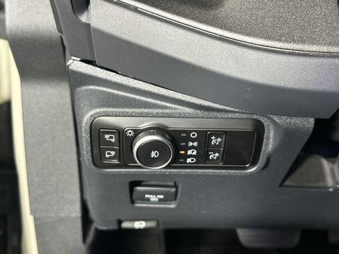 Used 2025 Ford Bronco Raptor AWD/4WD image 24