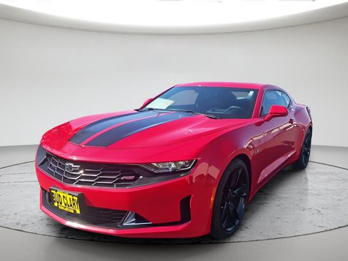 Used 2019 Chevrolet Camaro LT RWD image 11