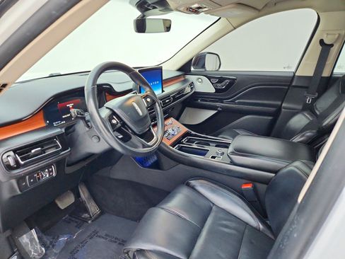 Used 2020 Lincoln Aviator Reserve w/ Equipment Group 202A AWD/4WD image 16