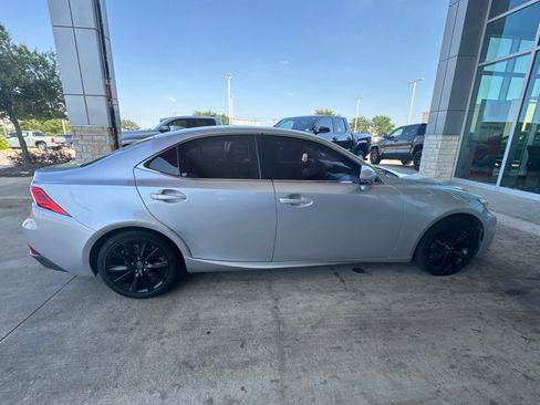 Used 2016 Lexus IS 300 AWD image 27