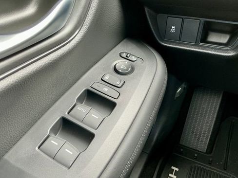 New 2026 Honda HR-V LX image 14