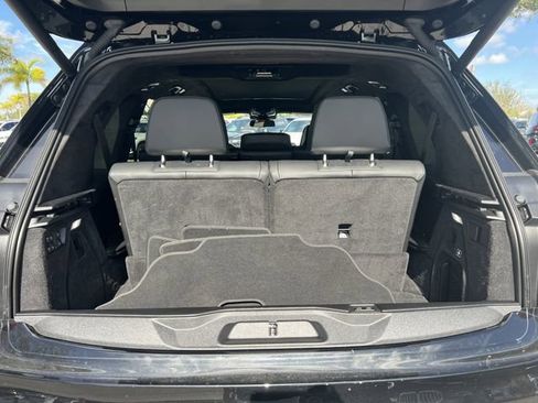 Certified 2025 BMW X7 xDrive40i image 17