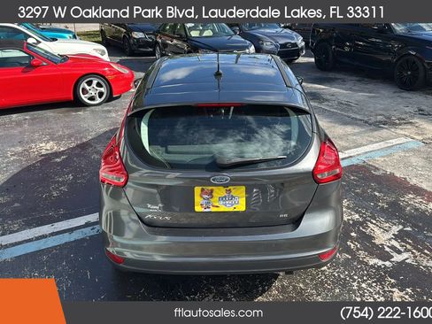 Used 2018 Ford Focus SE image 9