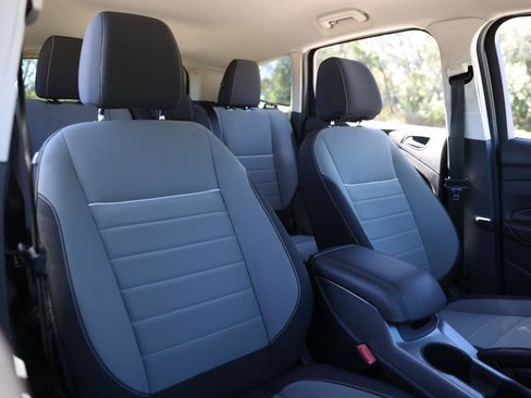 Used 2013 Ford Escape SE image 18