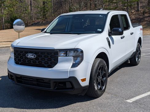 Used 2025 Ford Maverick XLT w/ XLT Luxury Package image 5