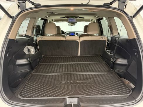 Used 2016 Honda Pilot Touring image 30