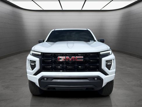 New 2025 GMC Canyon Elevation w/ Convenience Package image 9