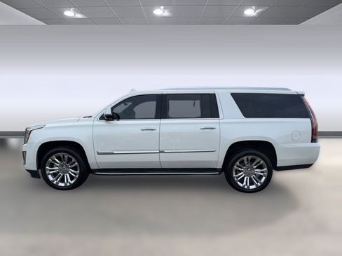 Used 2020 Cadillac Escalade ESV Luxury image 2